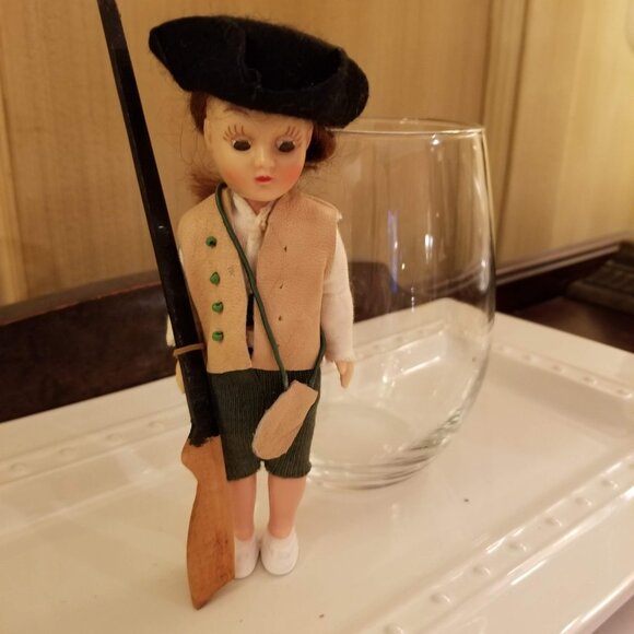 Small Dolls with Costumes of Culture and Place - Picture 7 of 7